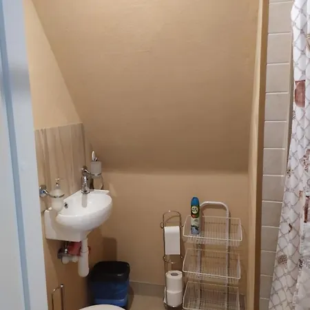 Проживання в сім'ї Ele Kodumajutus