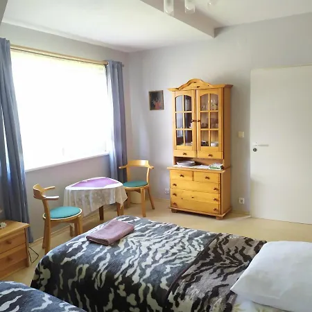 Rum i privatbostad Ele Kodumajutus